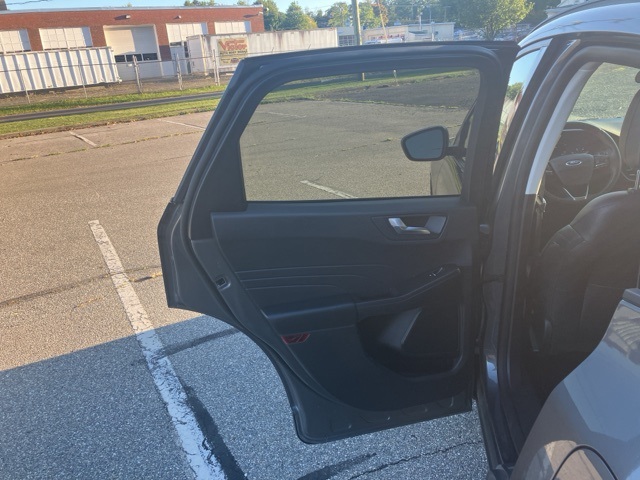 2022 Ford Escape SEL photo 15