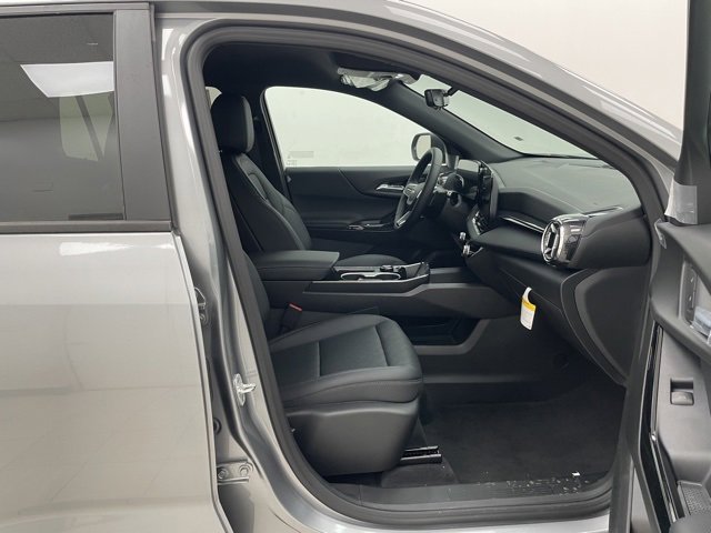 2026 Chevrolet Equinox LT photo 13