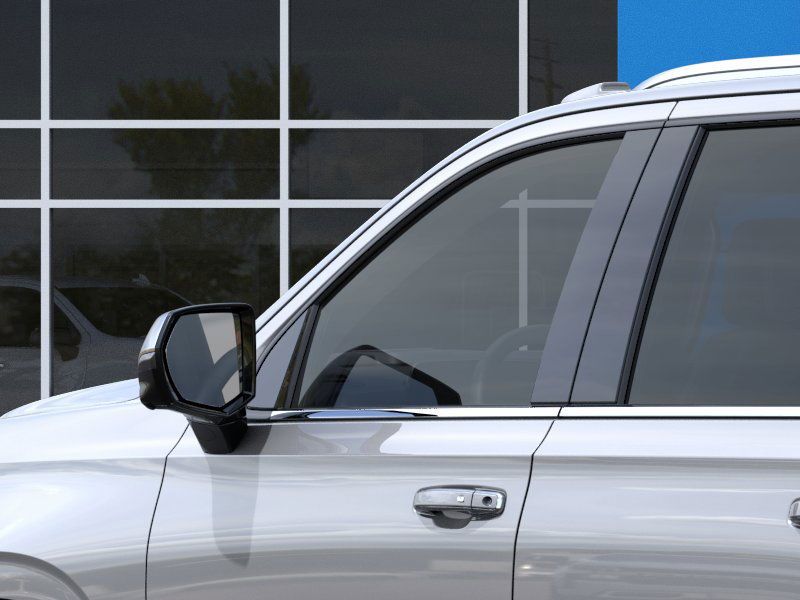 2025 Chevrolet Suburban Premier photo 12