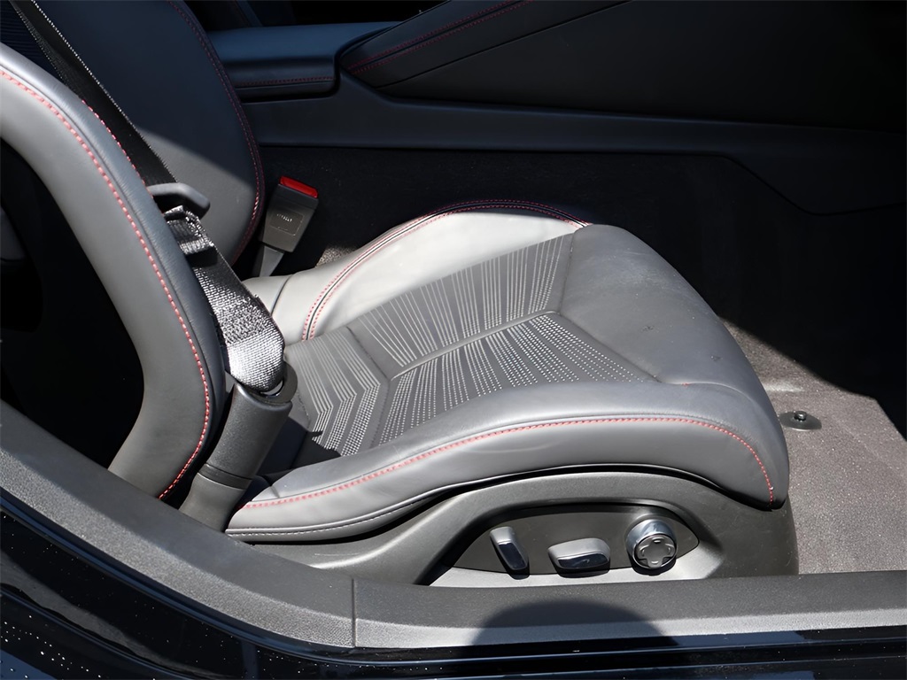 2022 Chevrolet Corvette Stingray 3LT photo 11