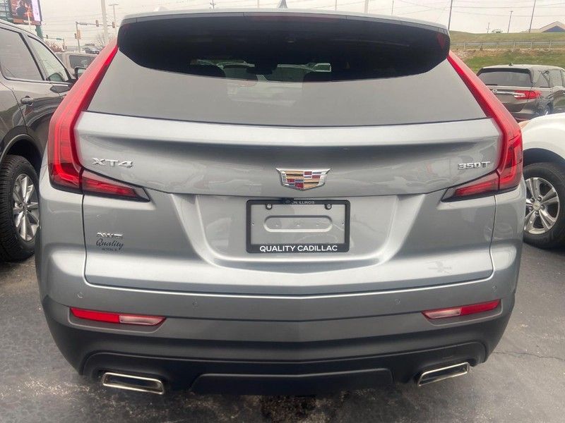 2023 Cadillac XT4 Luxury photo 4