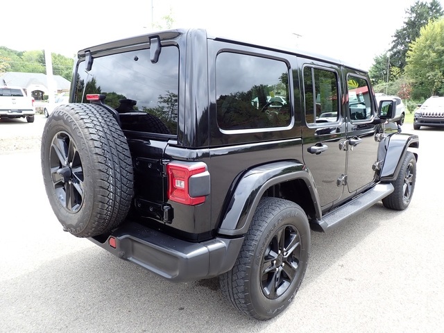 2021 Jeep Wrangler Unlimited Sahara Altitude photo 5
