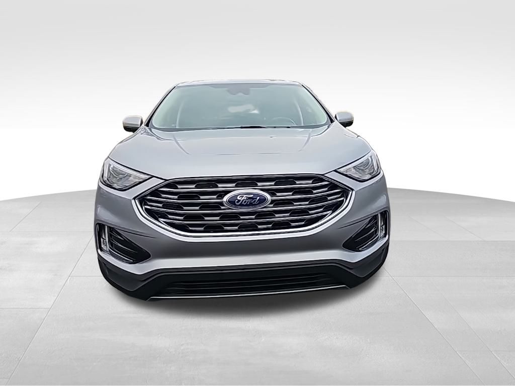 2022 Ford Edge SEL photo 3