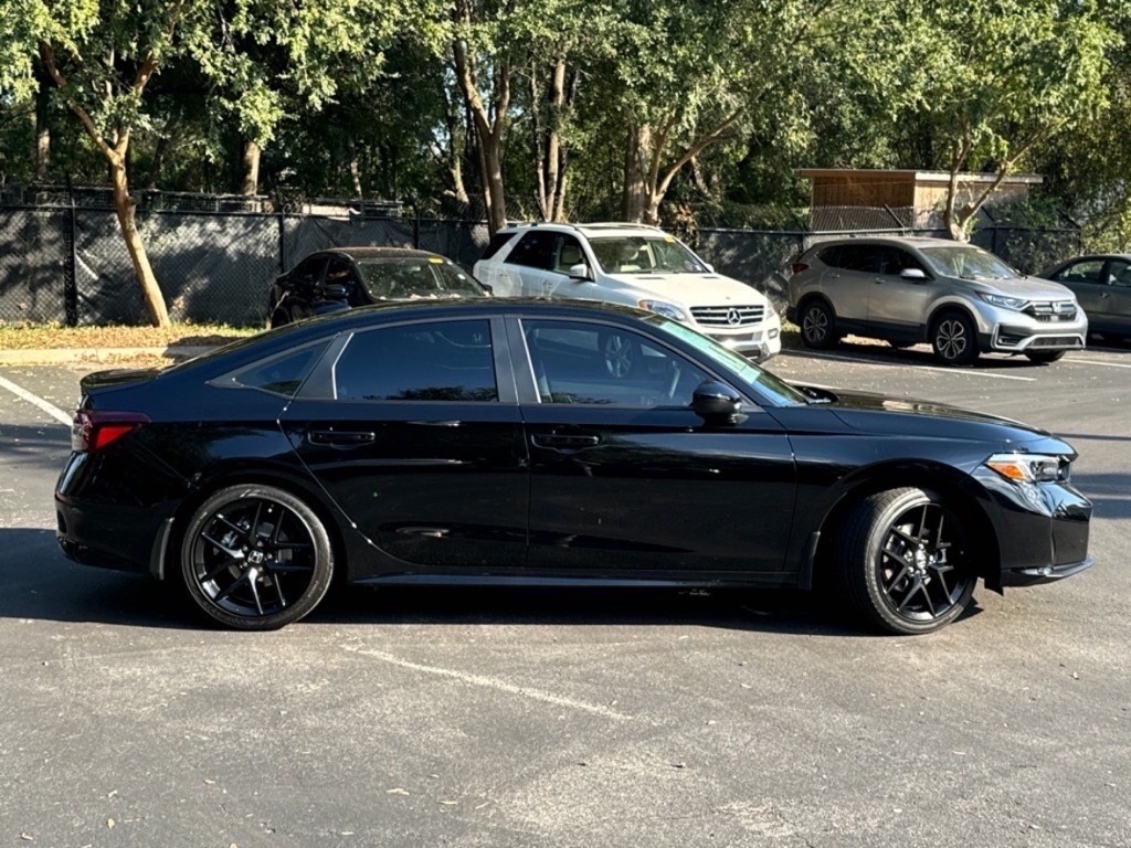 2026 Honda Civic Hybrid Sport Touring photo 4