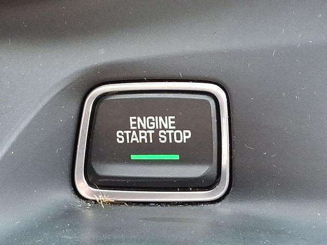 2020 Chevrolet Camaro 2LT photo 24