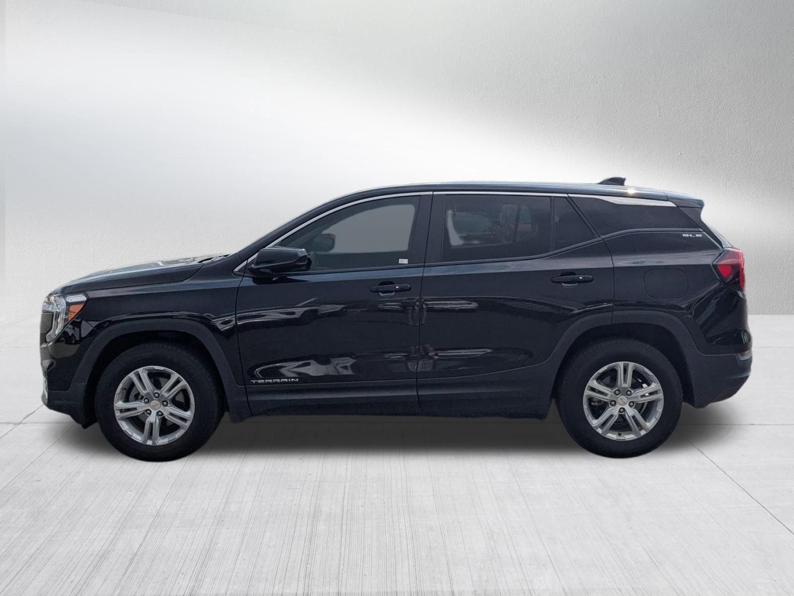 2024 Gmc Terrain SLE photo 2
