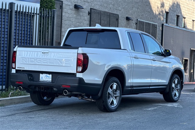 2025 Honda Ridgeline RTL photo 5