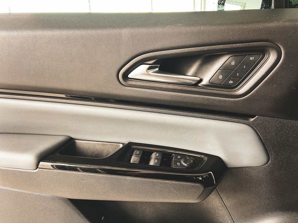 2025 Honda Prologue Touring photo 15