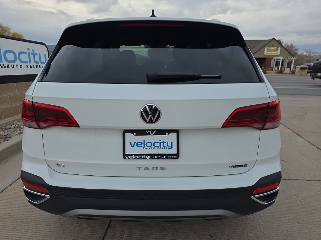 2024 Volkswagen Taos SE photo 4