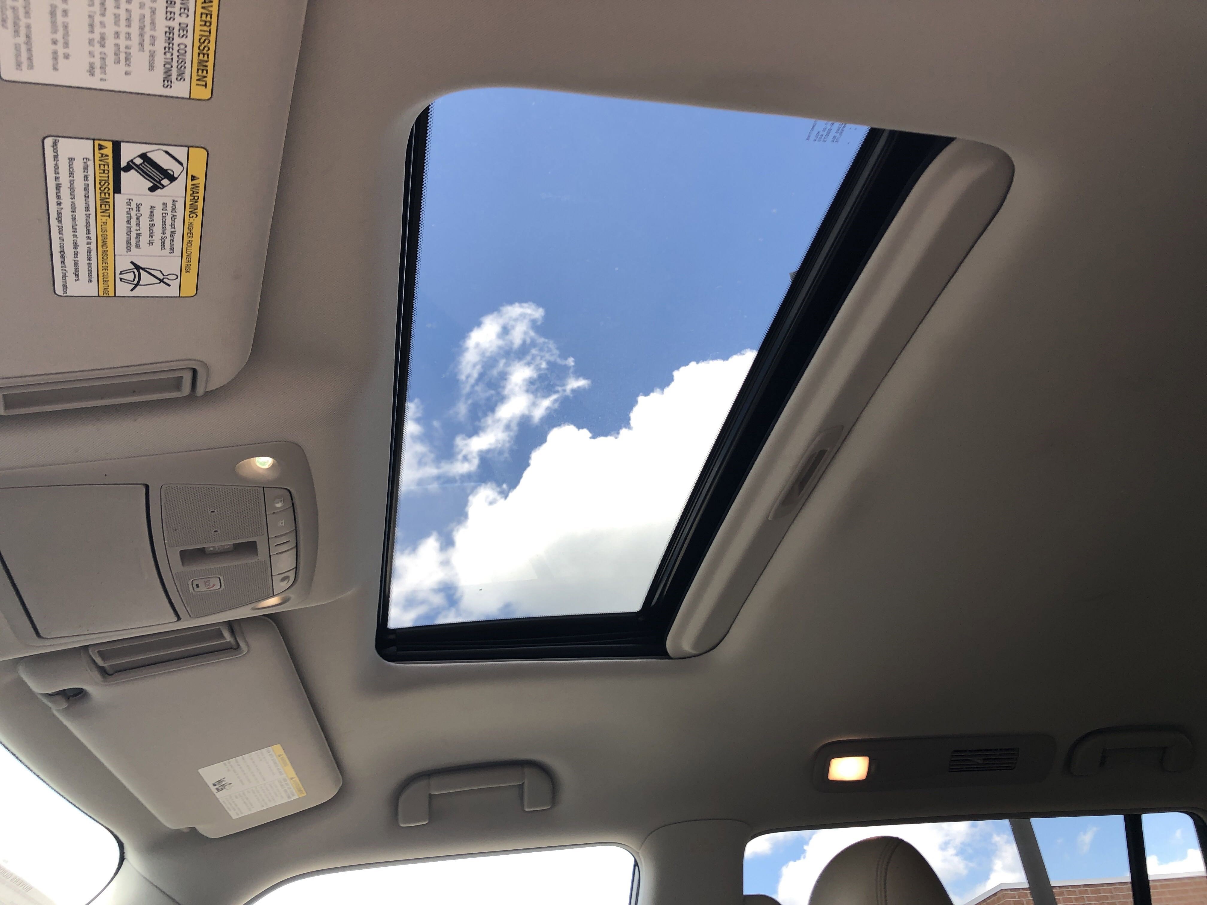 2023 Nissan Armada SL photo 13