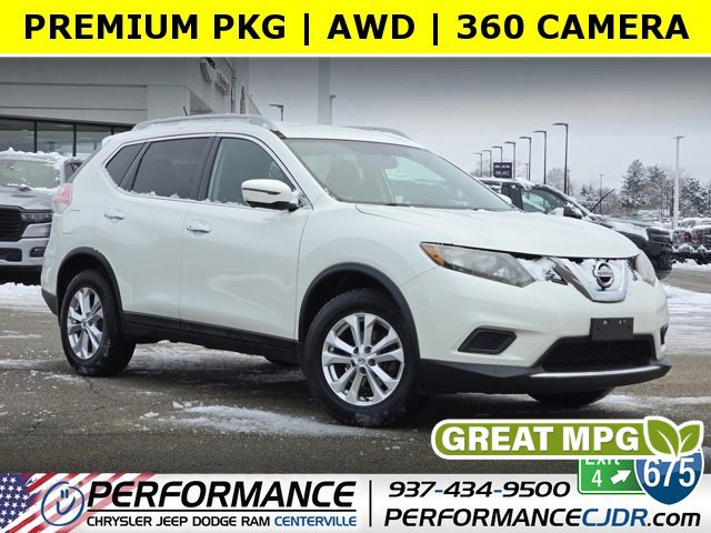 2016 Nissan Rogue SV's photo