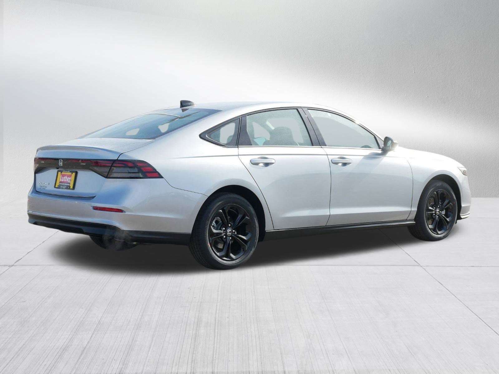 2025 Honda Accord SE photo 4