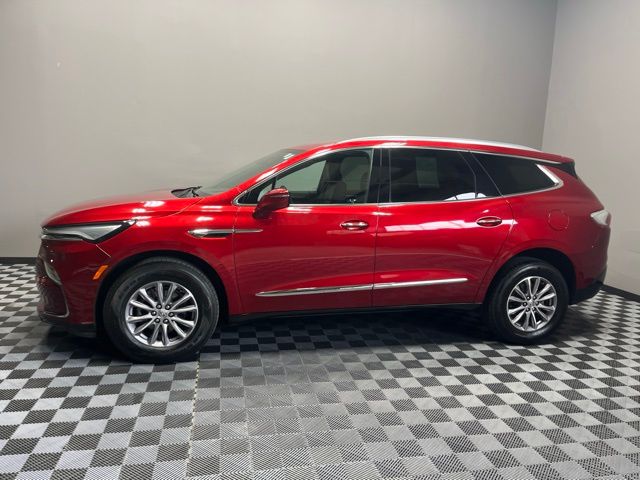 2024 Buick Enclave Premium photo 2