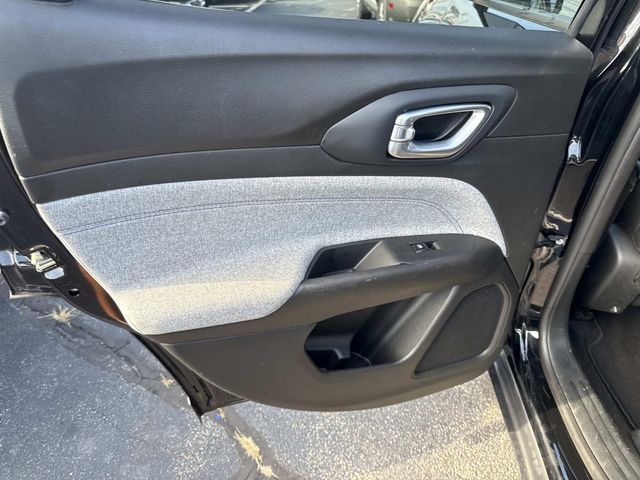 2024 Jeep Compass Latitude photo 19