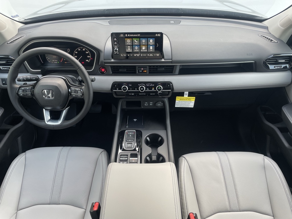 2025 Honda Pilot EX-L photo 4