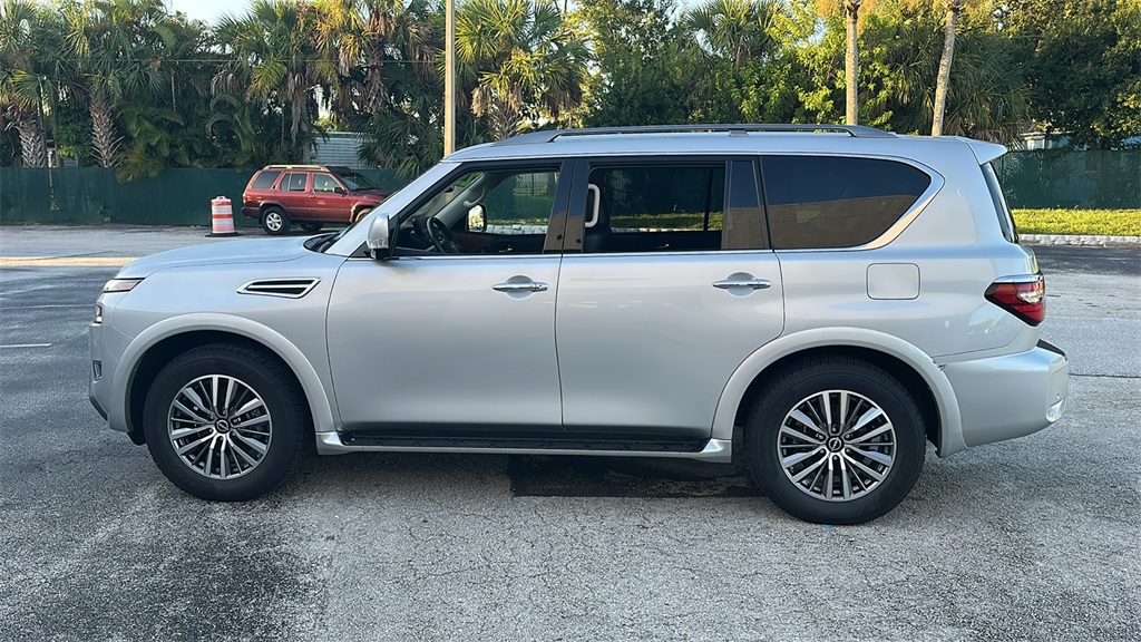 2023 Nissan Armada SL photo 2
