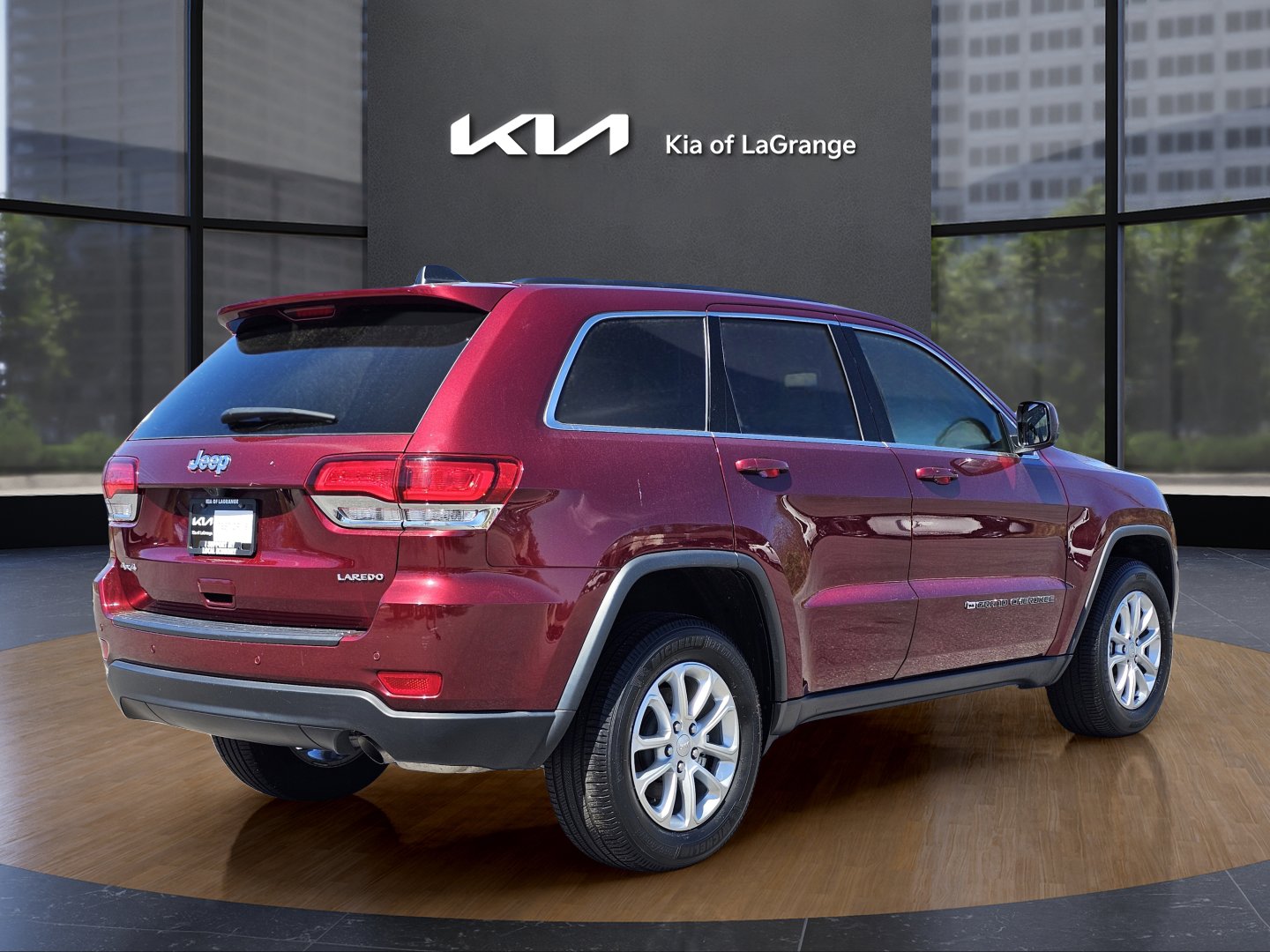 2022 Jeep Grand Cherokee Laredo E photo 6