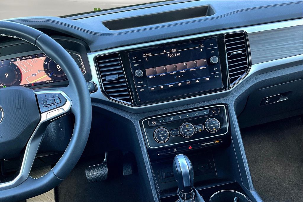 2023 Volkswagen Atlas V6 SEL photo 8