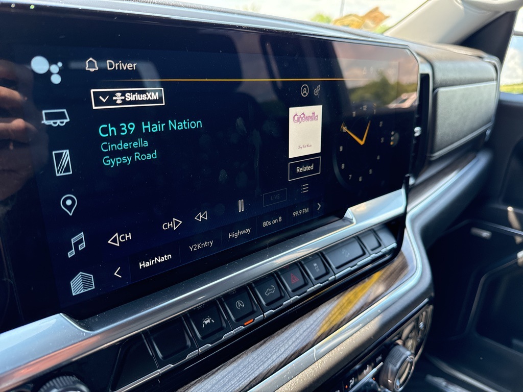 2023 Chevrolet Silverado 1500 RST photo 22