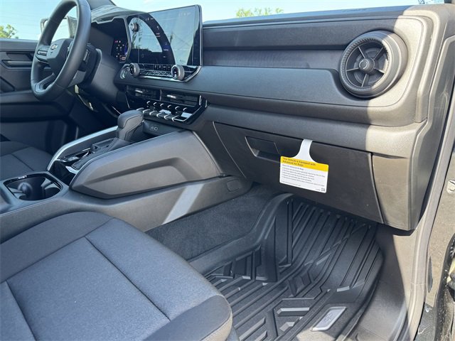 2025 Chevrolet Colorado LT photo 11