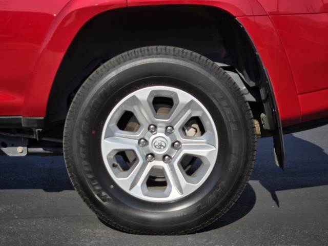 2024 Toyota 4Runner SR5 photo 13