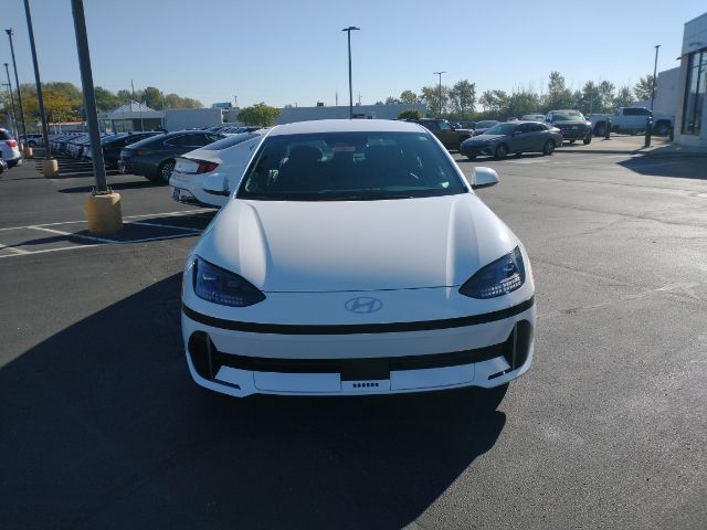 2025 Hyundai Ioniq 6 SEL photo 2