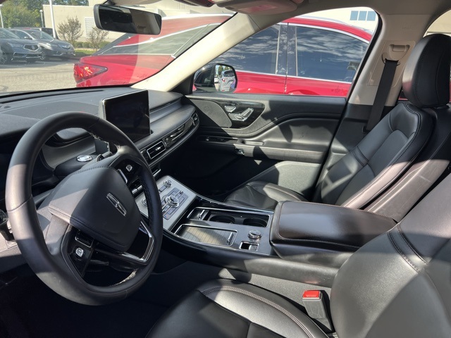 2023 Lincoln Aviator Standard photo 4