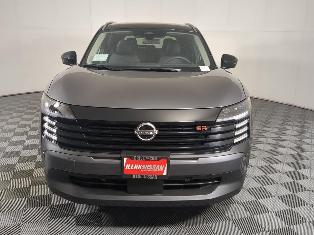 2025 Nissan Kicks SR photo 3