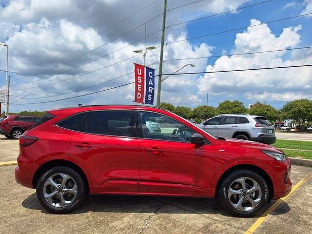 2024 Ford Escape ST-Line photo 6