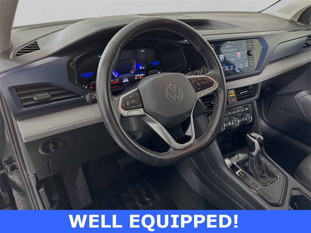 2024 Volkswagen Taos SE photo 2