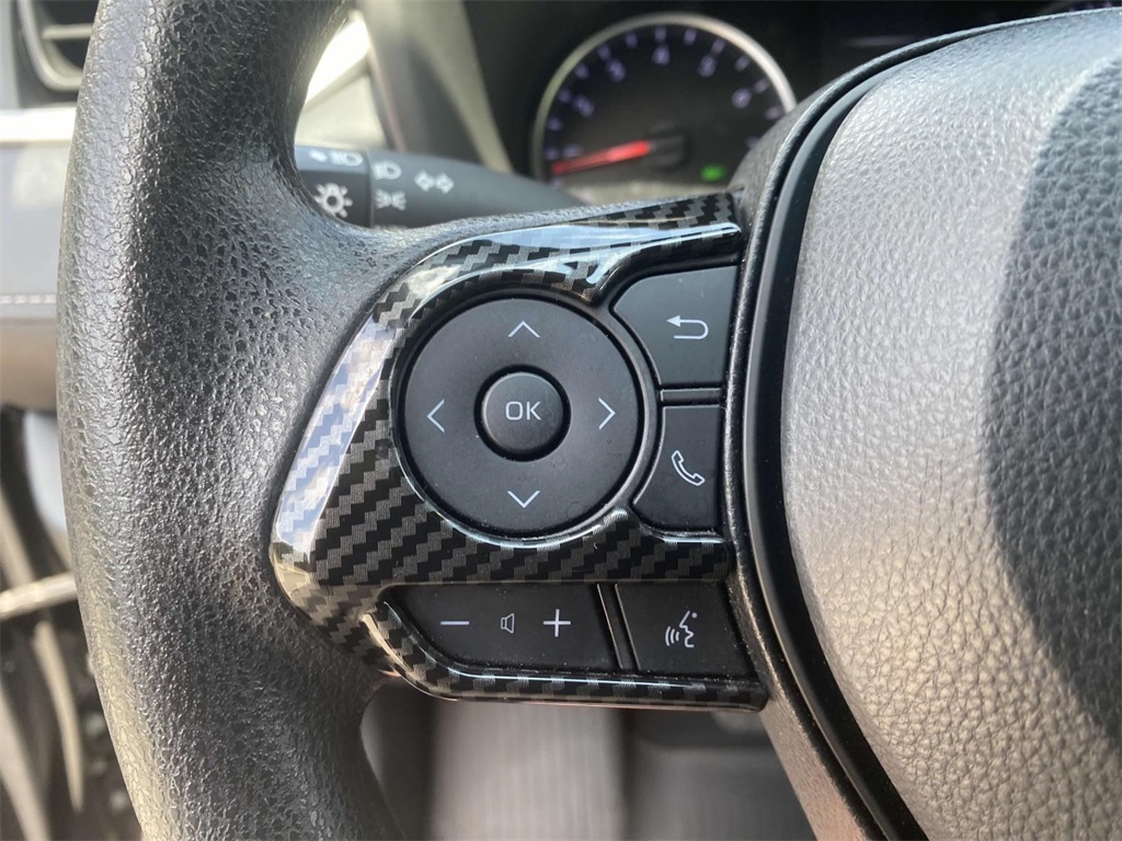 2022 Toyota RAV4 XLE photo 25