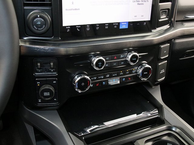 2026 Ford F-250 Lariat photo 23