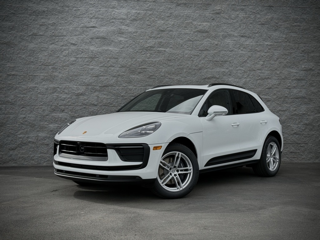 2025 Porsche Macan Base