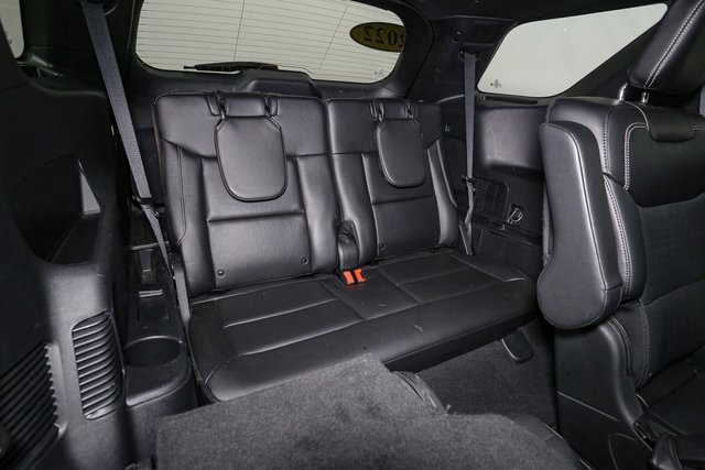 2022 Ford Explorer ST photo 17