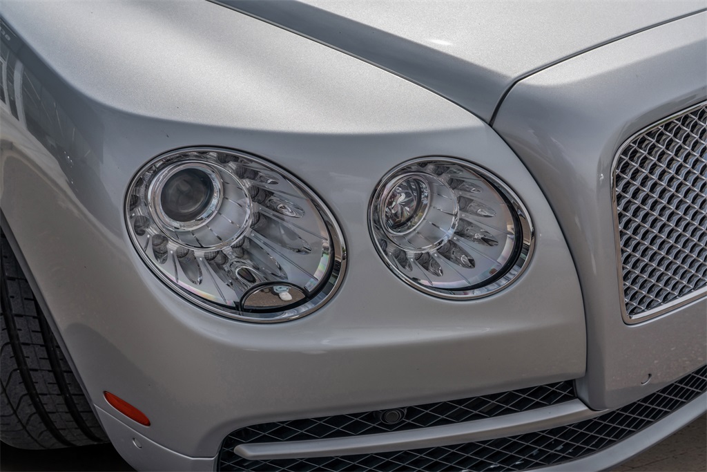 2018 Bentley Flying Spur V8 photo 14