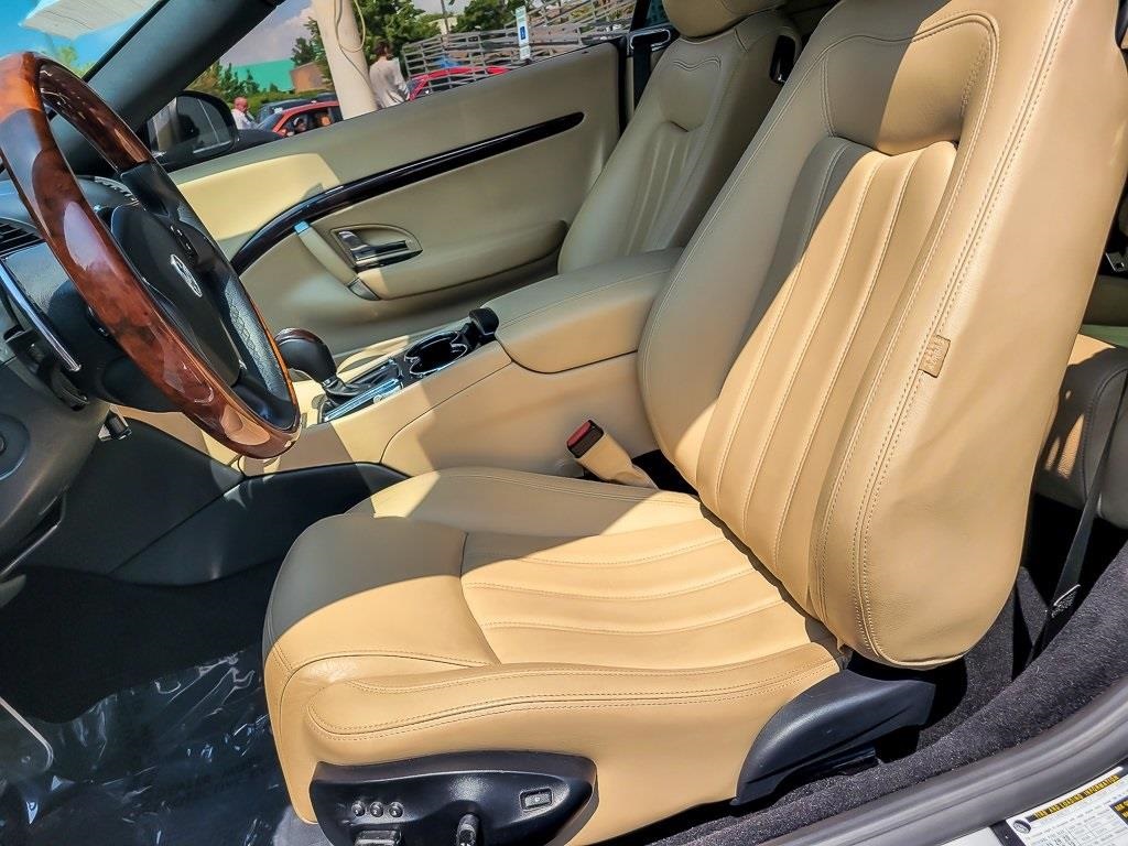 2010 Maserati Granturismo Base photo 8