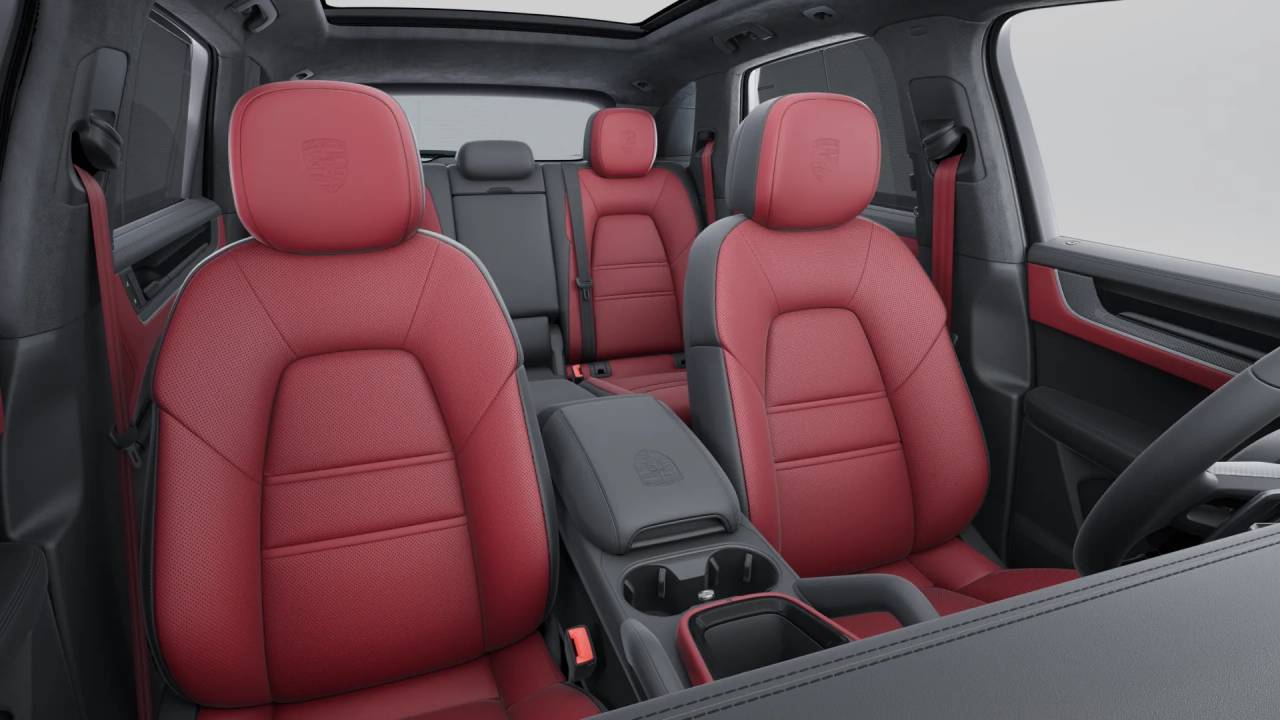 2026 Porsche Cayenne E-Hybrid Turbo photo 11