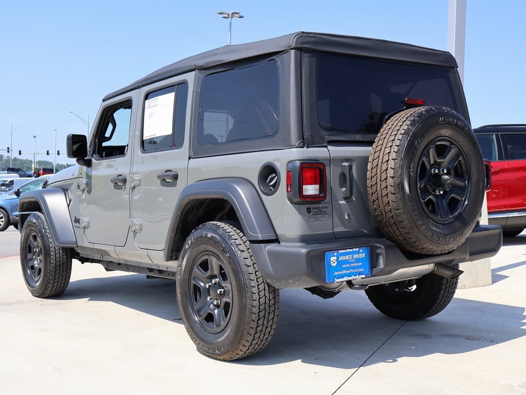 2022 Jeep Wrangler Unlimited Sport photo 3