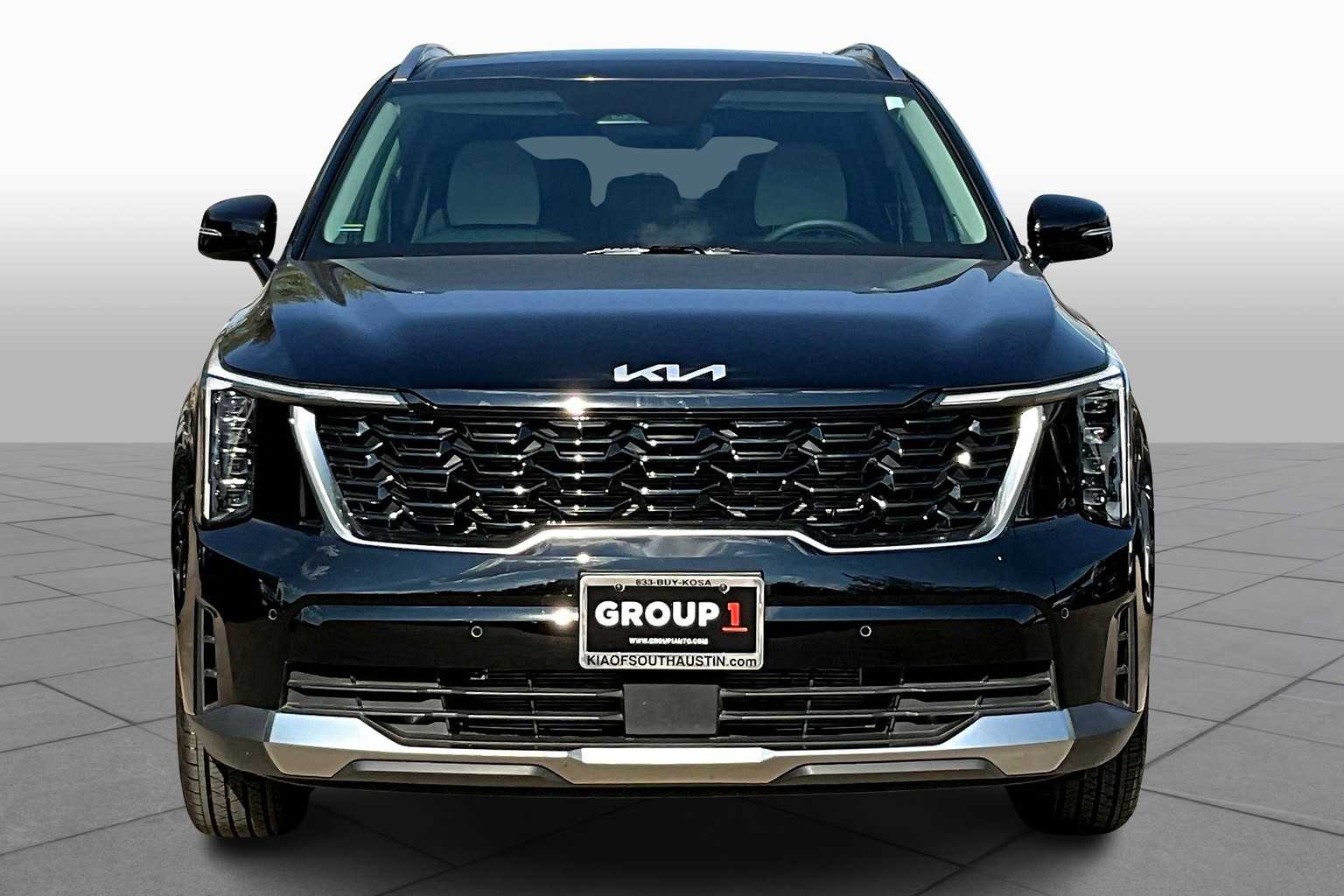 2025 Kia Sorento S photo 3