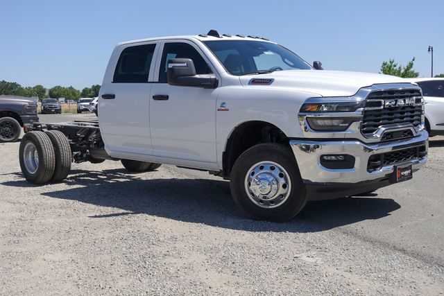 2025 Ram 3500 Tradesman photo 4