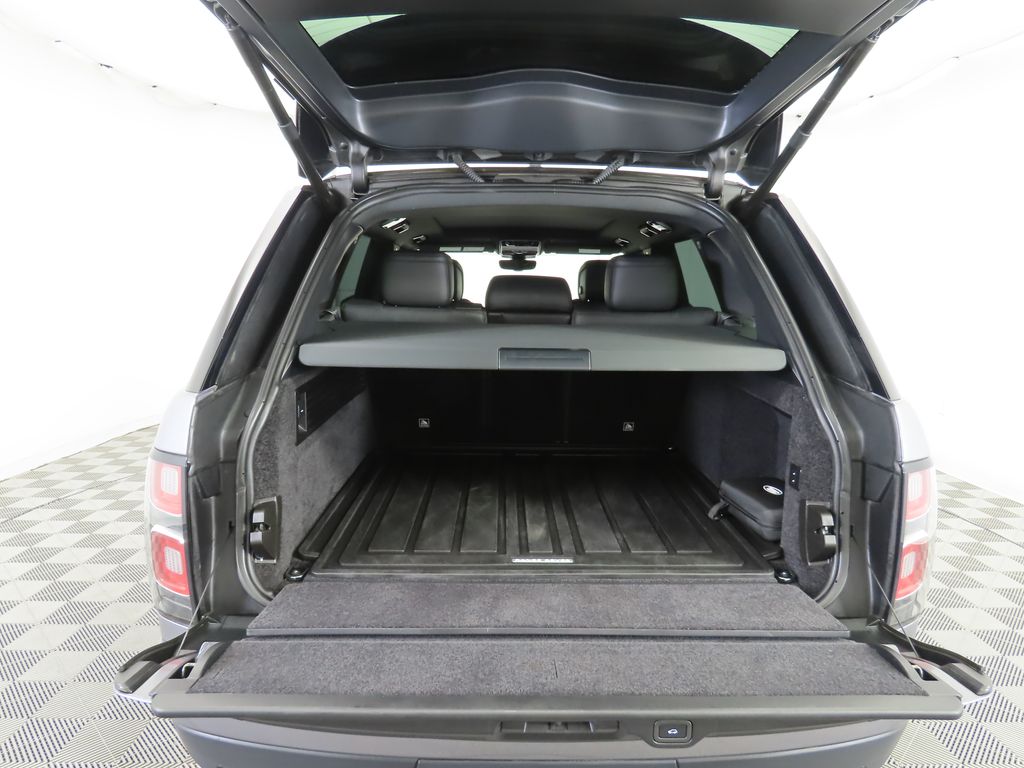 2021 Land Rover Range Rover Base photo 21