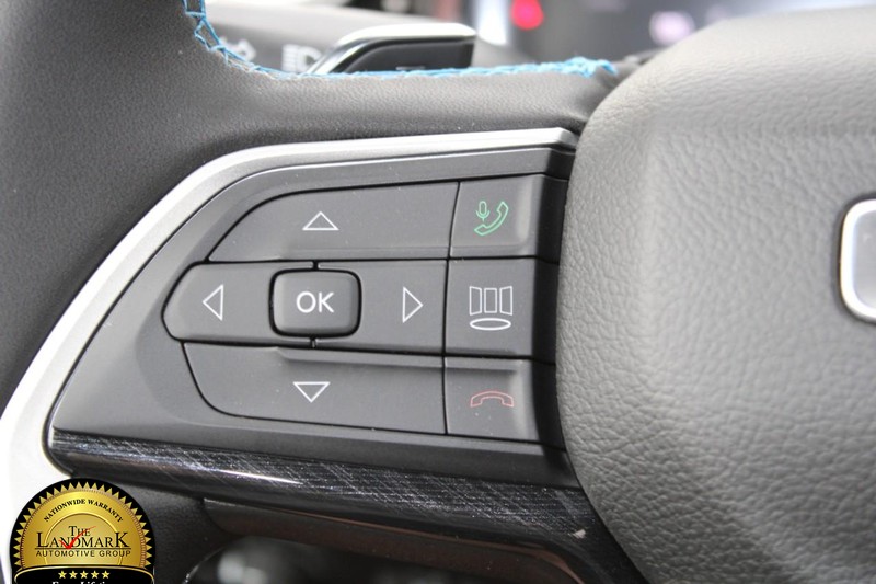2023 Jeep Cherokee Trailhawk 4xe photo 2