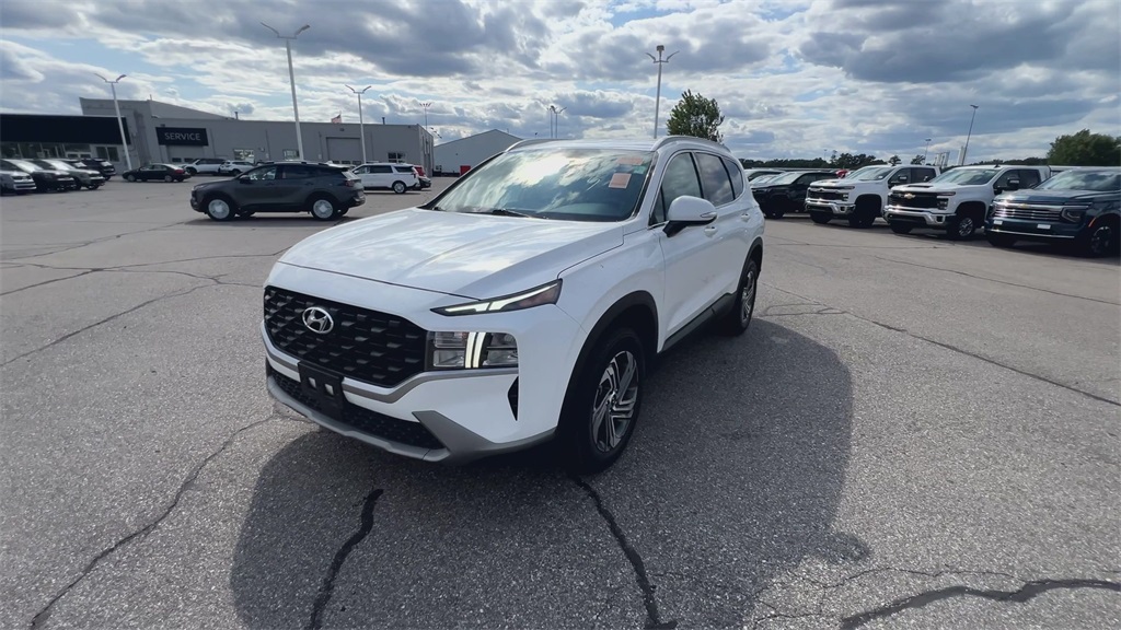 2023 Hyundai Santa Fe SEL photo 2