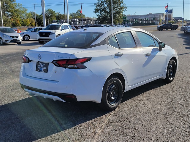 2025 Nissan Versa S photo 2