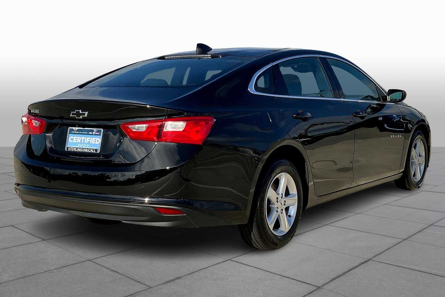 2023 Chevrolet Malibu LS photo 12
