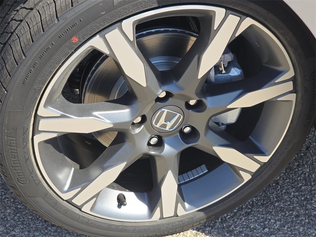 2026 Honda Civic Hybrid Sport Touring photo 9