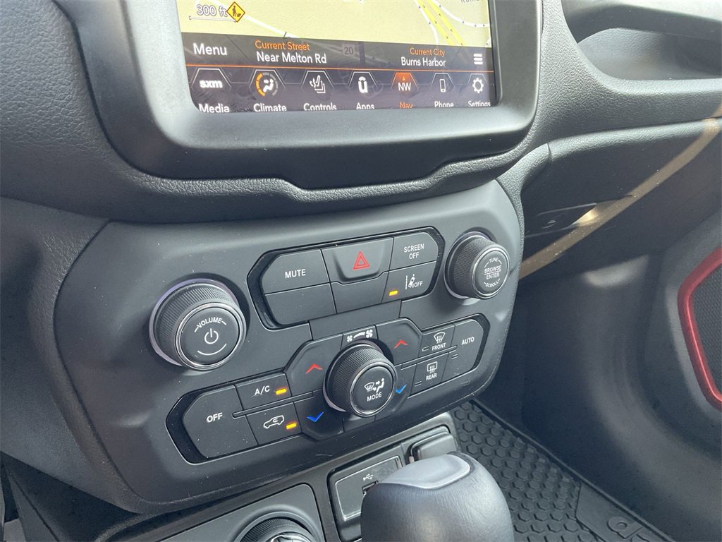 2022 Jeep Renegade Trailhawk photo 16