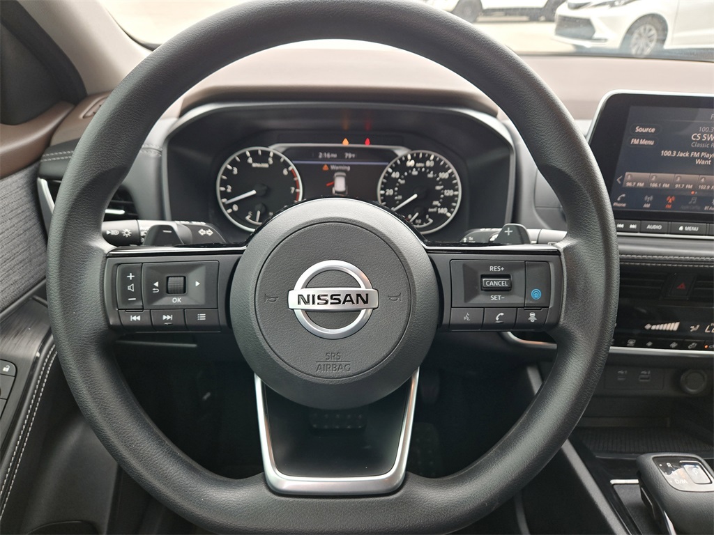 2021 Nissan Rogue SV photo 14