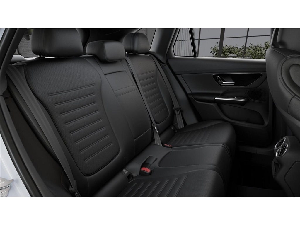 2025 Mercedes Benz GLC 300 4MATIC photo 5