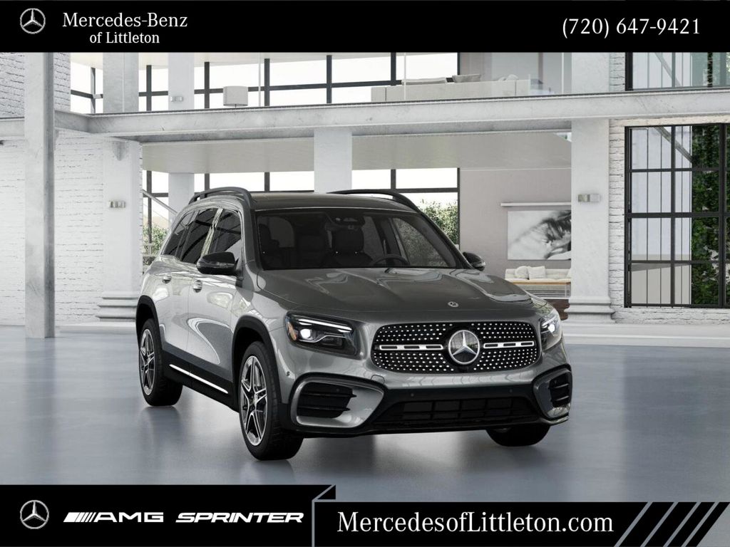 2026 Mercedes Benz GLB 250 4MATIC photo 4